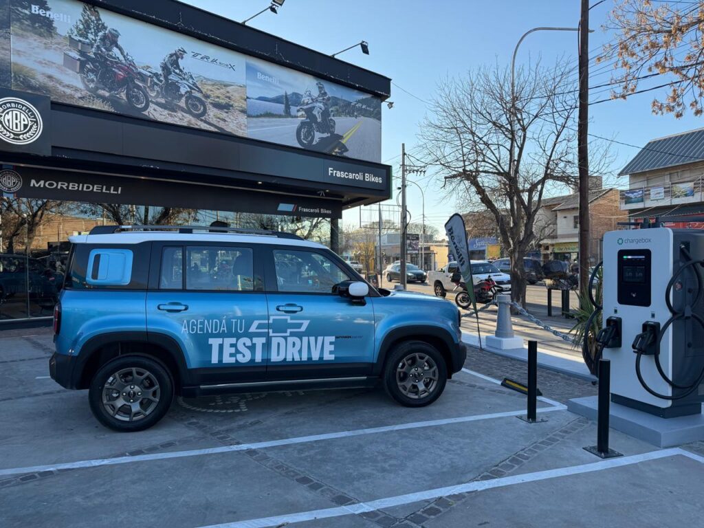 Autos eléctricos: Mendoza ya tiene el primer cargador de alta velocidad 1 chargebox san rafael