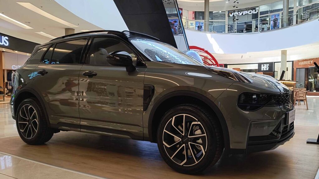 Lynk & Co 01