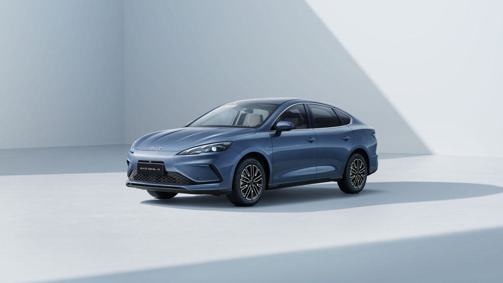 BYD inicia la preventa del BYD Seal 5 DM-i, el sedán híbrido de la marca 1 BYD Seal 5 DMi