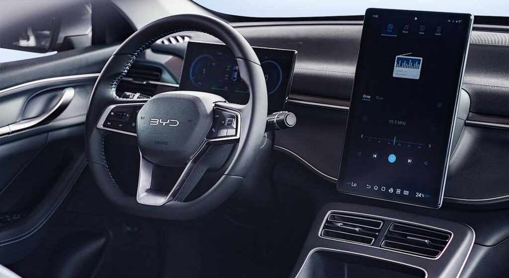 BYD inicia la preventa del BYD Seal 5 DM-i, el sedán híbrido de la marca 2 BYD SEAL 5 DMi 4