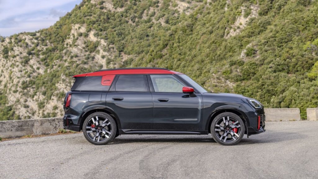 Los nuevos MINI JCW llegan a Argentina con hasta 316 CV 3 Mini JCW Countryman All4 (3)