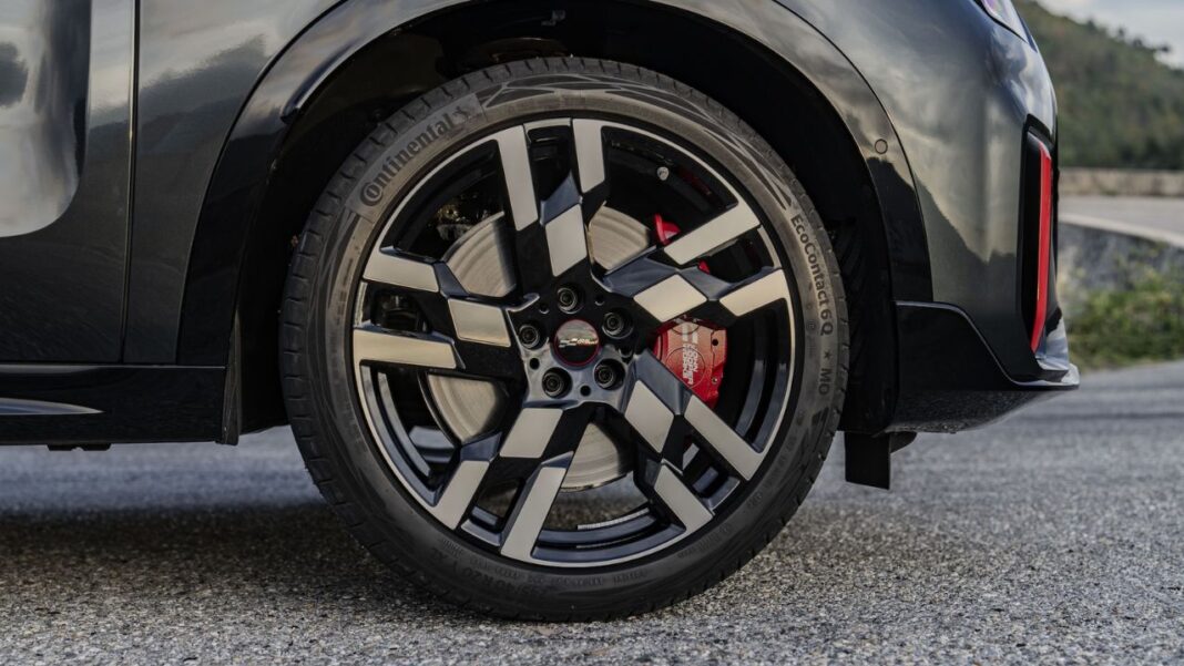 Mini JCW Countryman All4 (3) Mini JCW Countryman All4 (3)
