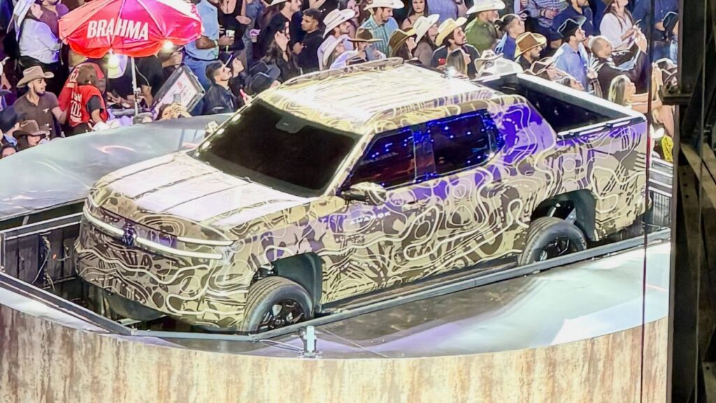 Volkswagen Amarok Hybrid (1)