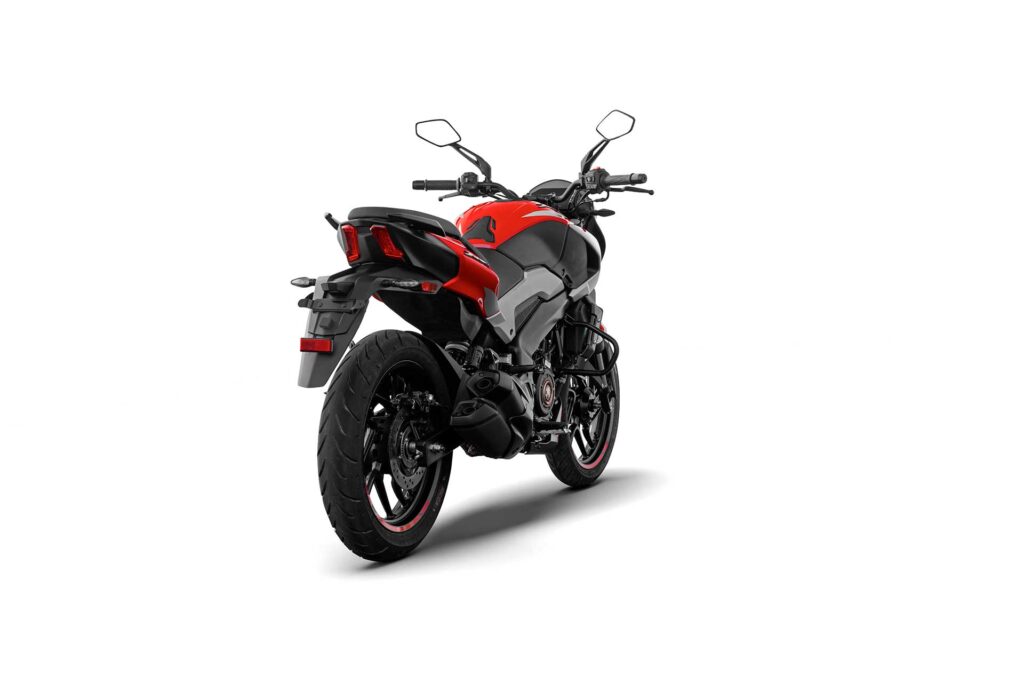 Bajaj DOMINAR 250 UG2 004