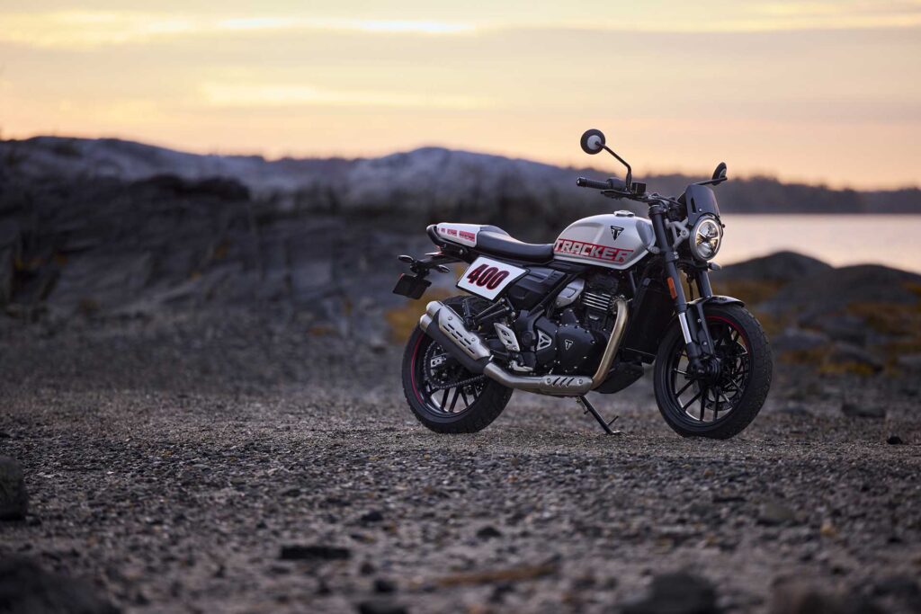 Triumph agranda la familia 400 con las nuevas Thruxton y Tracker 4 Triumph Tracker 400 001