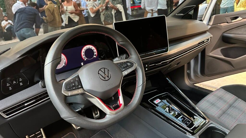 Volkswagen Golf GTI