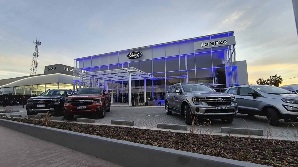 Grupo Lorenzo hace historia en Argentina y Latinoamérica con el concesionario Ford Signature 2.0 4 grupo lorenzo ford signature frente 003