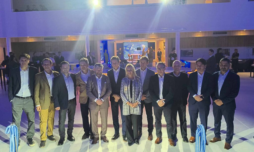 Grupo Lorenzo hace historia en Argentina y Latinoamérica con el concesionario Ford Signature 2.0 3 grupo lorenzo ford signature grupo lorenzo ford argentina