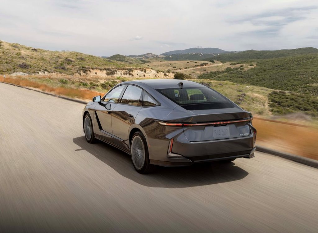 Lexus ES 2027 5